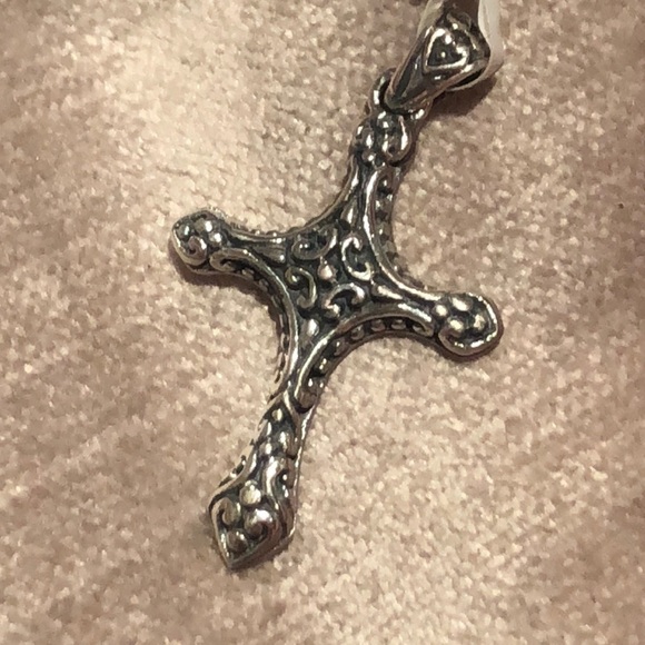 FANCY Sterling Silver Cross - Picture 5 of 11